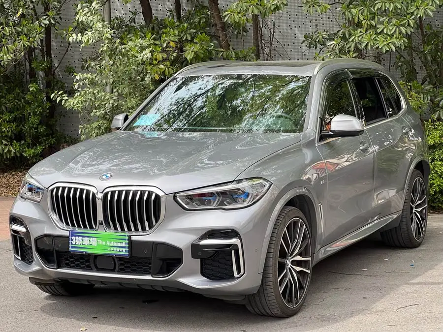 بي إم دبليو X5 2022 xDrive 40Li طراز M الرياضي الفاخر