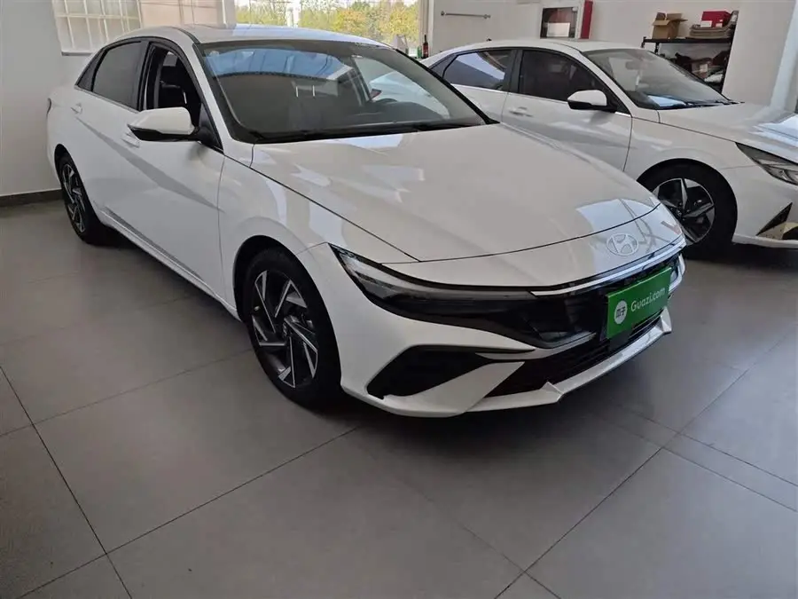 إيلانتر 2023 1.5 لتر CVT LUX