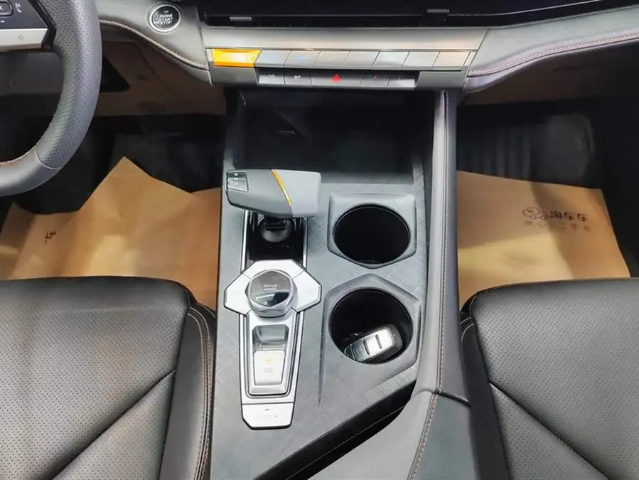 Changan UNI-V 2022 1.5T Premium