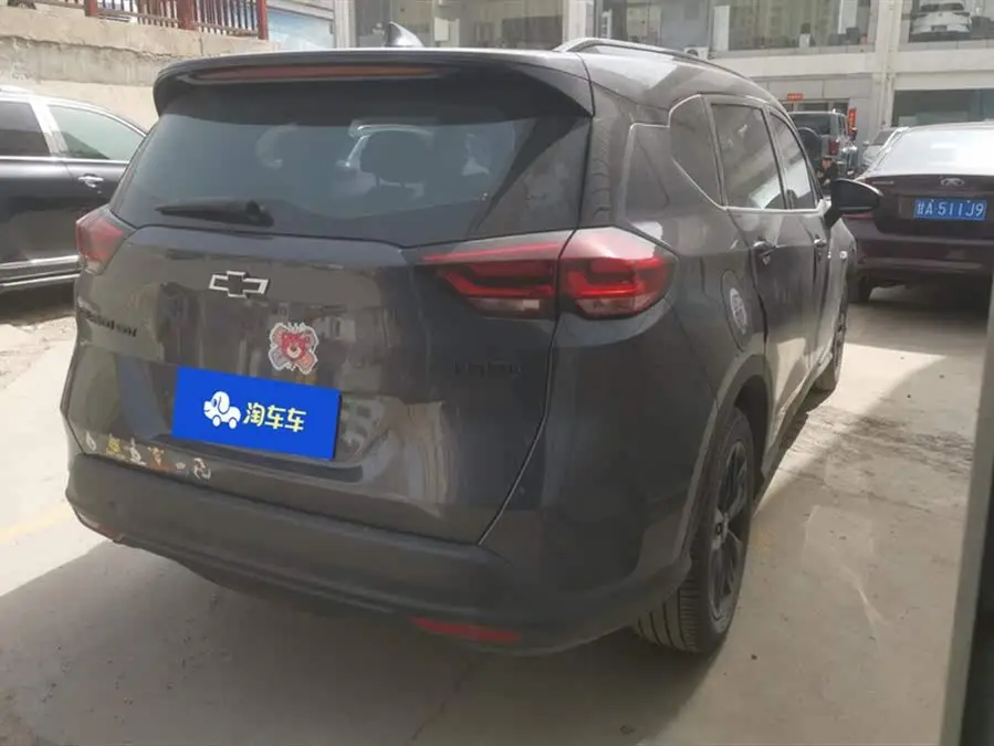 2020 Wuling Hongguang Plus Light Hybrid Redline 530T Automatic Enjoy Edition (5+2 seats)