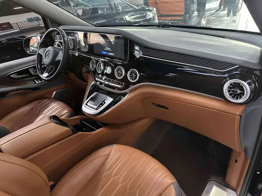 Vito 2023 2.0T Business Edition 7-Seater