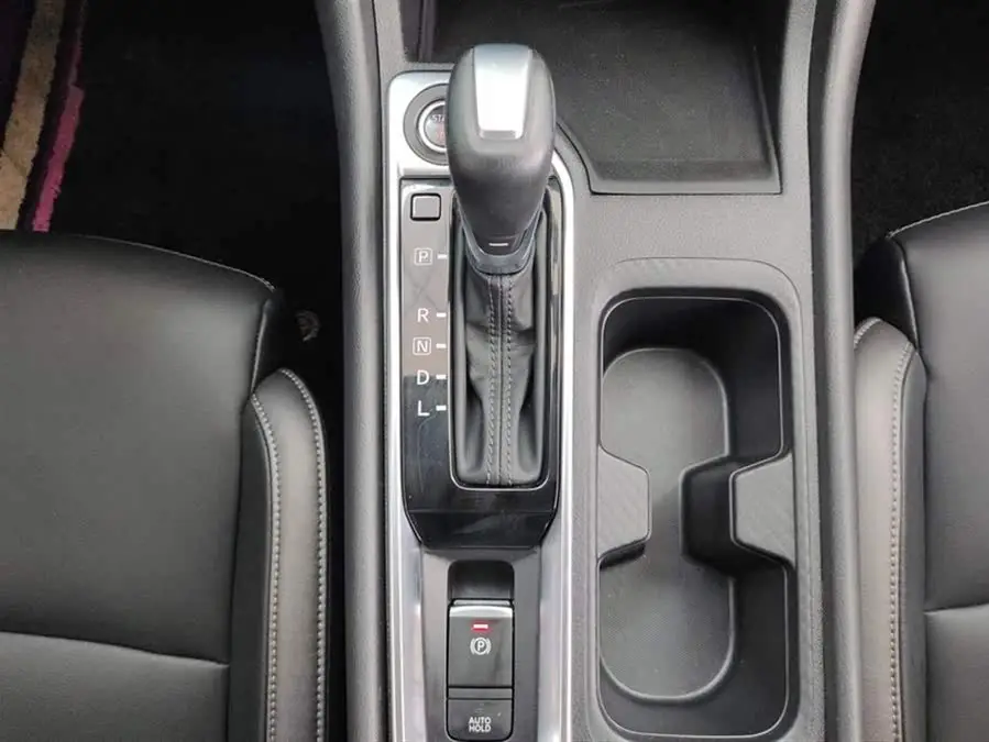 سلفي 2022 1.6L XL CVT نسخة الاستمتاع