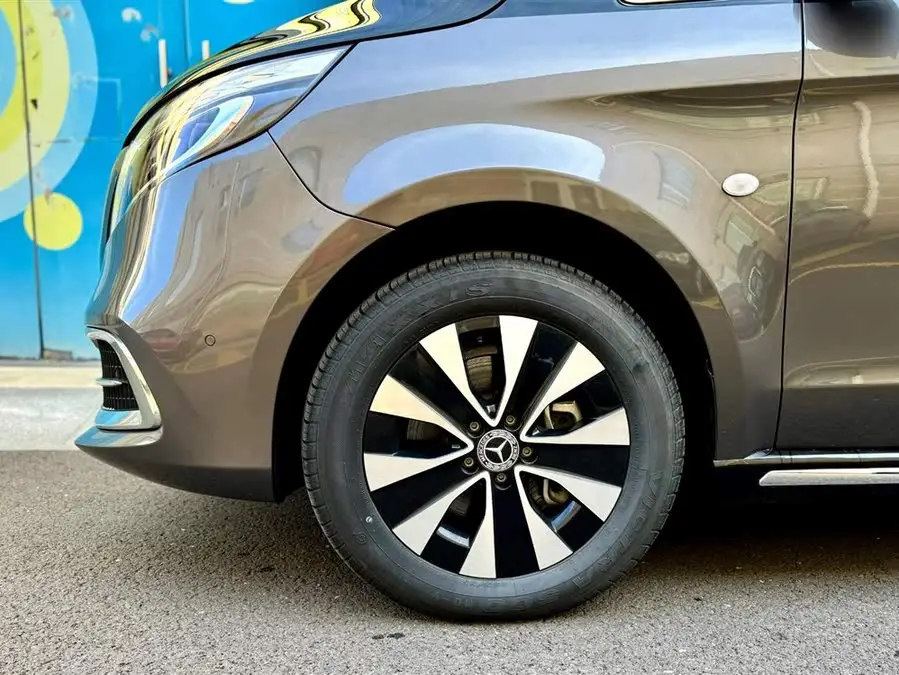 ويلنج 2021 2.0T نسخة الأعمال 7 مقاعد