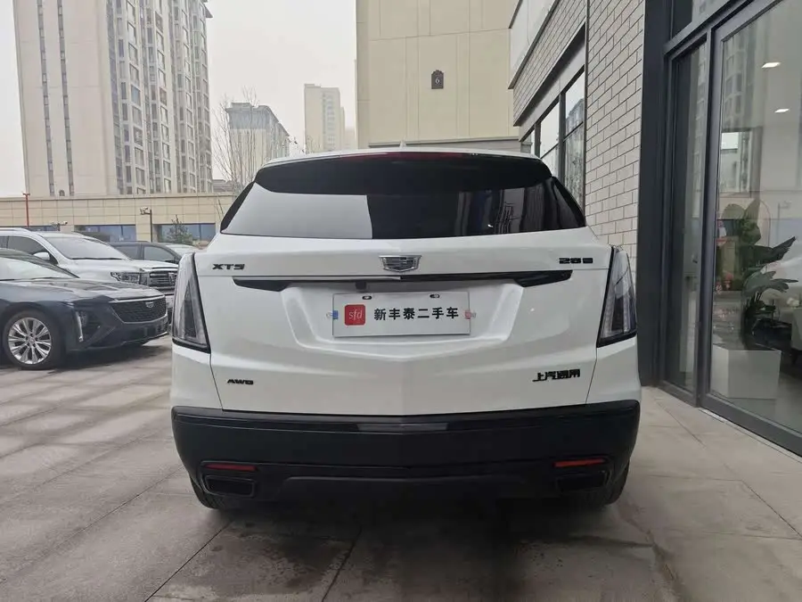 Cadillac XT5 2024 2.0T AWD Luxury (Hummingbird Edition)