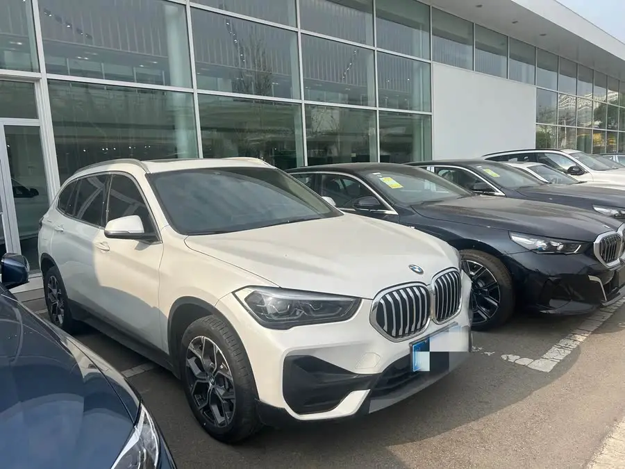 BMW X1 2020 sDrive25Li Leading Edition
