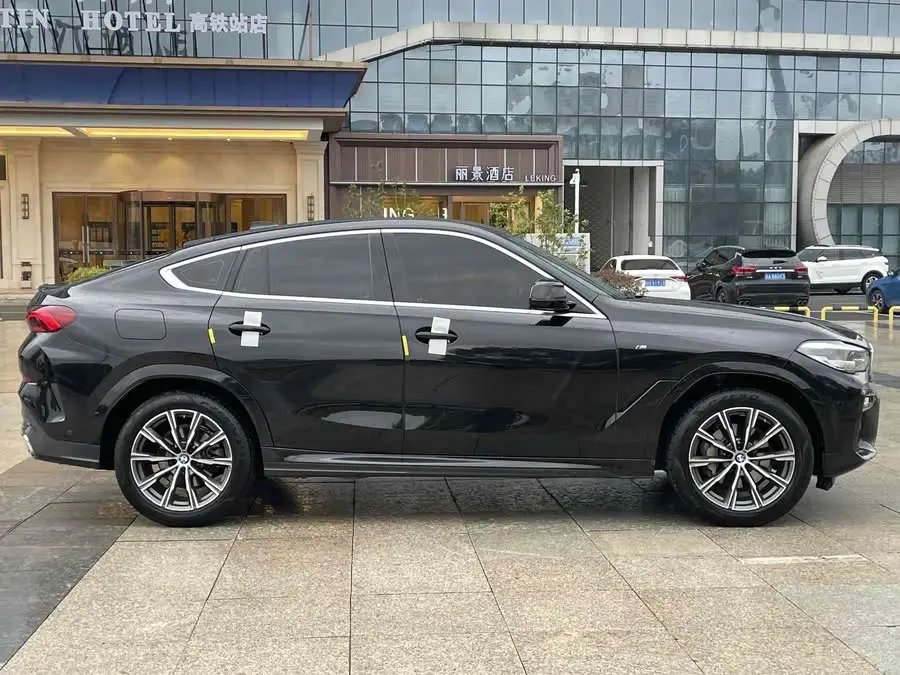 بي إم دبليو X6 2021 xDrive30i حزمة M الرياضية
