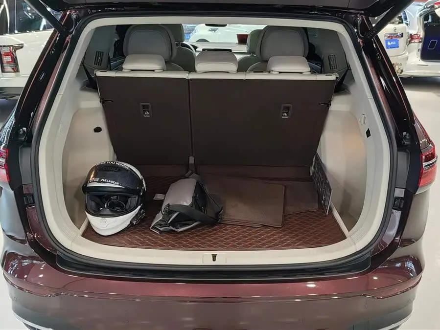 Volkswagen Viloran 2022 380TSI Premium