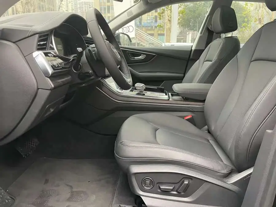 أودي Q8 2023 55 TFSI الفاخرة الديناميكية