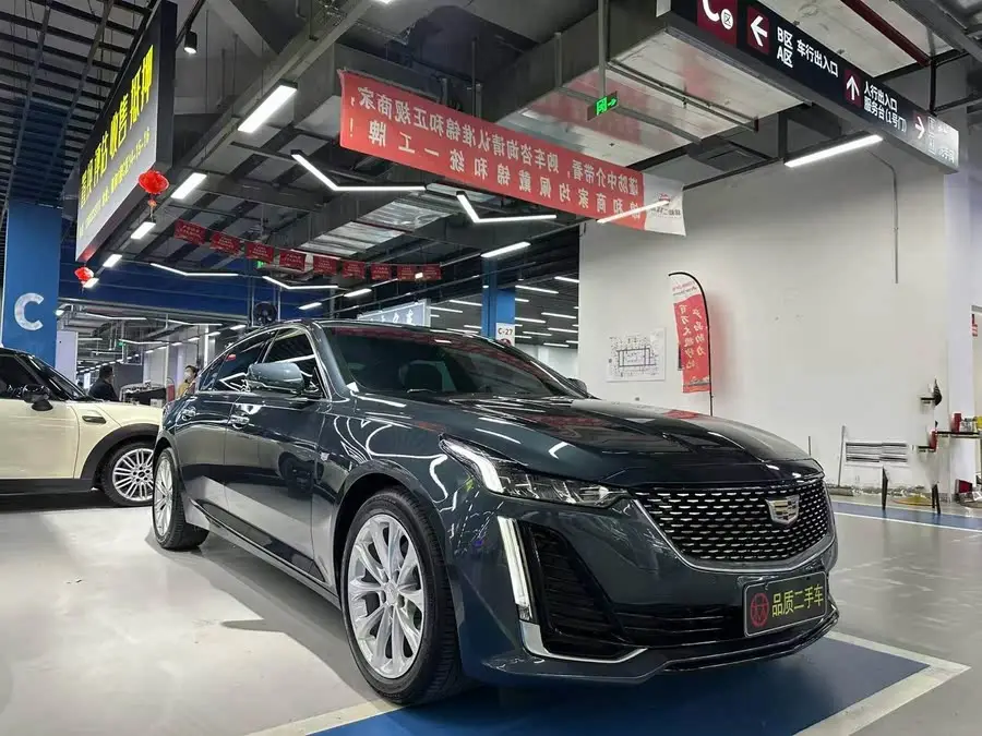 كاديلاك CT5 2022 28T الفاخرة