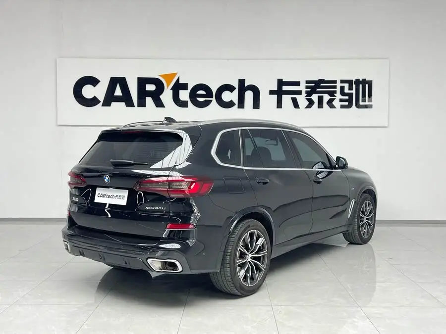 بي إم دبليو X5 2022 xDrive 30Li حزمة M الرياضية الفاخرة