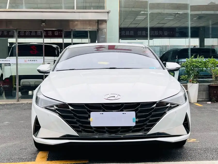 إيلانتر 2021 1.5L CVT LUX النسخة الفاخرة