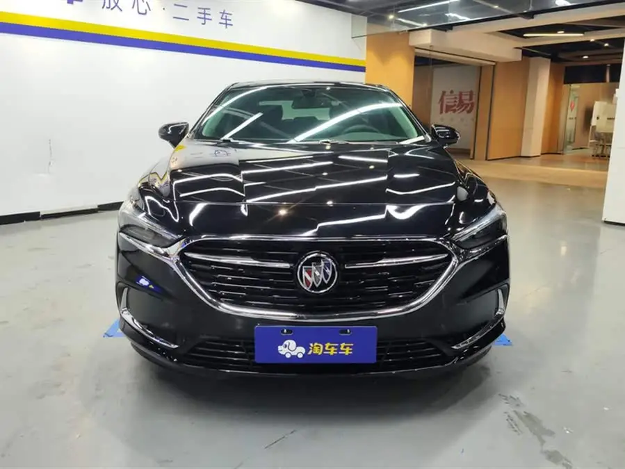 بيك لاقروس 2022 552T فاخرة