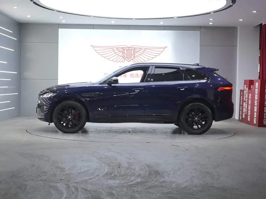 Jaguar F-PACE 2023 P250 R-Dynamic BLACK