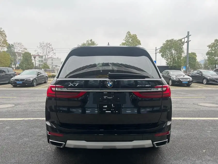 بي إم دبليو X7 2022 xDrive40i حزمة فاخرة