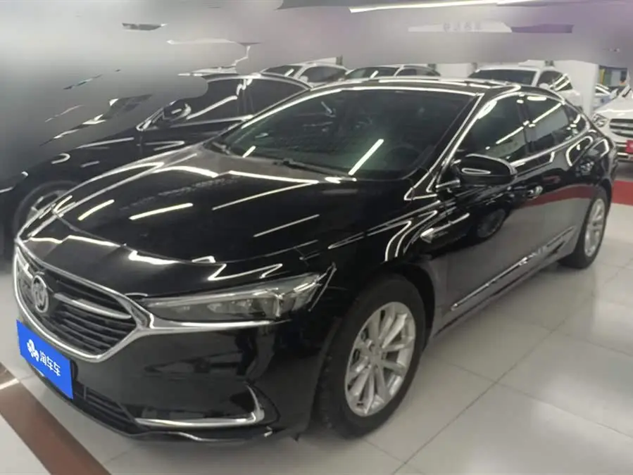 بيوك لاكروس 2021 552T فاخرة