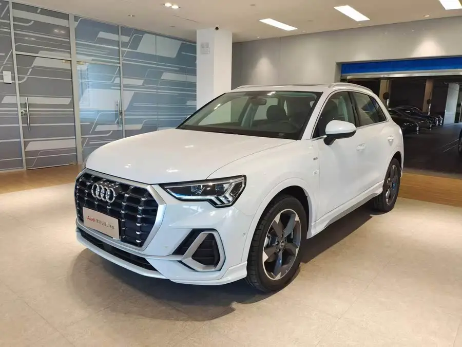 Audi Q3 2023 35 TFSI Fashion Dynamic Edition (1.4T)