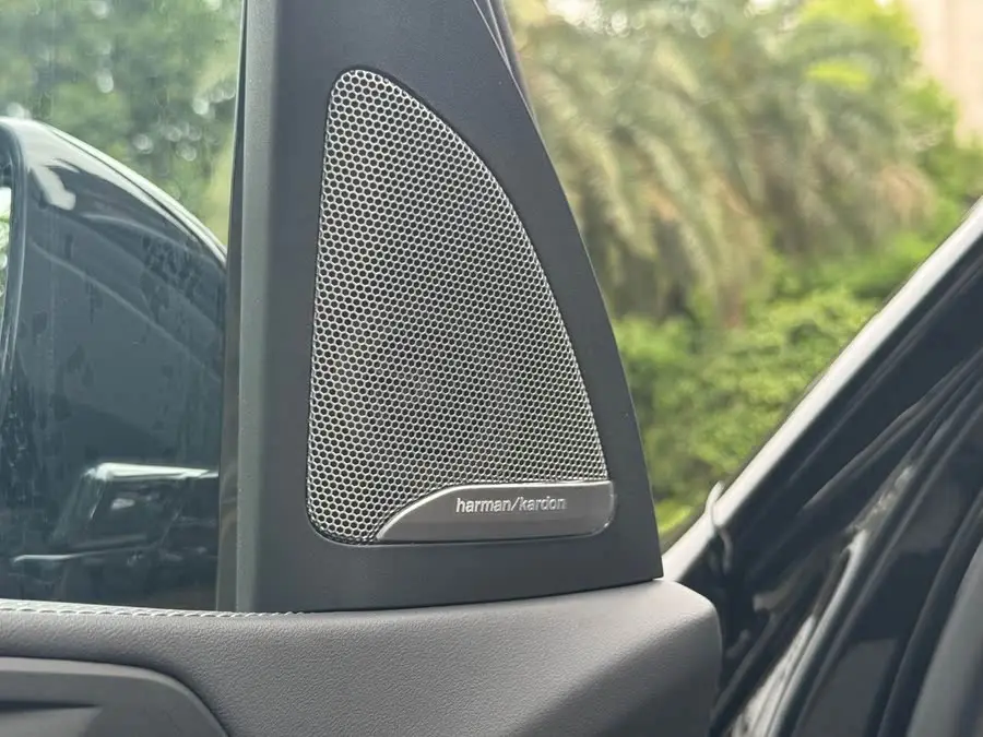 BMW X5 2023 xDrive 40Li M Sport Black Night Package