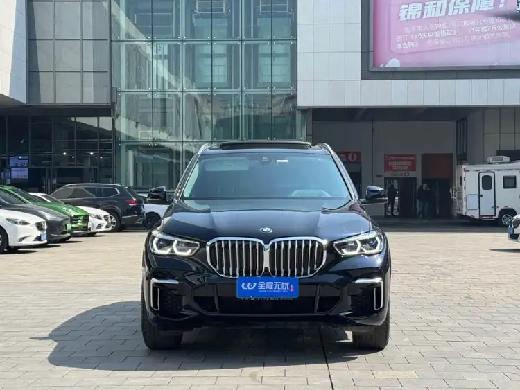 BMW X5 2022 Model Facelift xDrive 30Li M Sport Package
