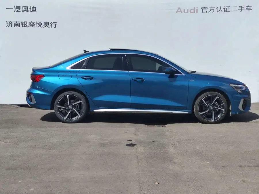 أودي A3 2021 A3L ليموزين 35 TFSI الإصدار الرياضي الأنيق