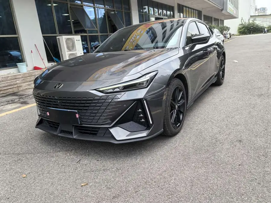 Changan UNI-V 2022 1.5T Premium