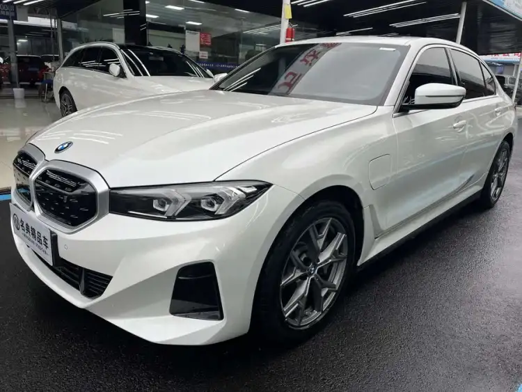 BMW i3 2022 eDrive 35 L