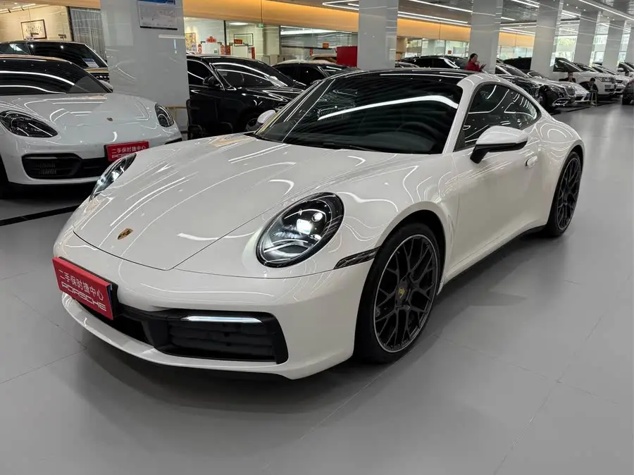 Porsche 911 2020 Carrera 3.0T