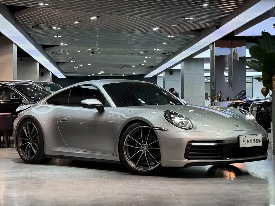 Porsche 911 2022 Carrera 3.0T