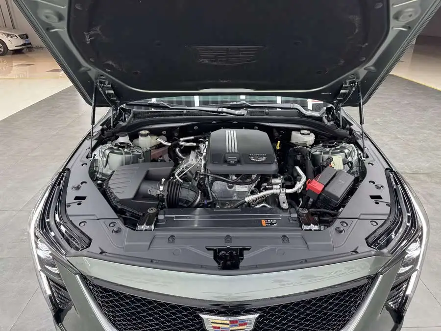 كاديلاك CT5 2024 28T بلاتينيوم