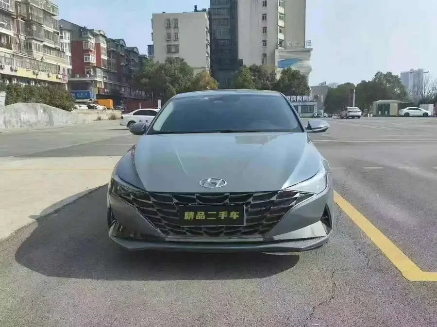 إيلانtra 2022 1.5L CVT LUX النسخة المميزة