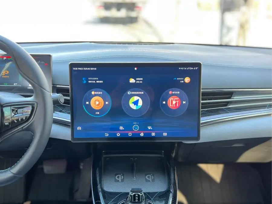 دلفين 2022 طراز 550 كم النسخة الفاخرة ذات الدفع الخلفي المعياري