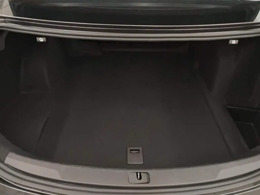 بيوك لاكروس 2022 652T الفاخرة