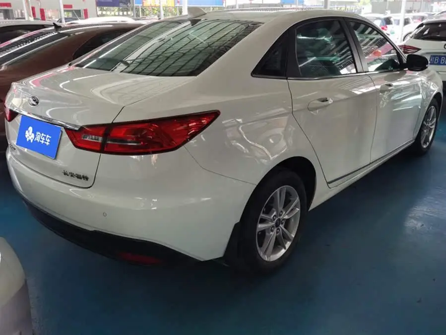 Fords 2019 Model Facelift 1.5L Automatic Enjoyment Type National VI