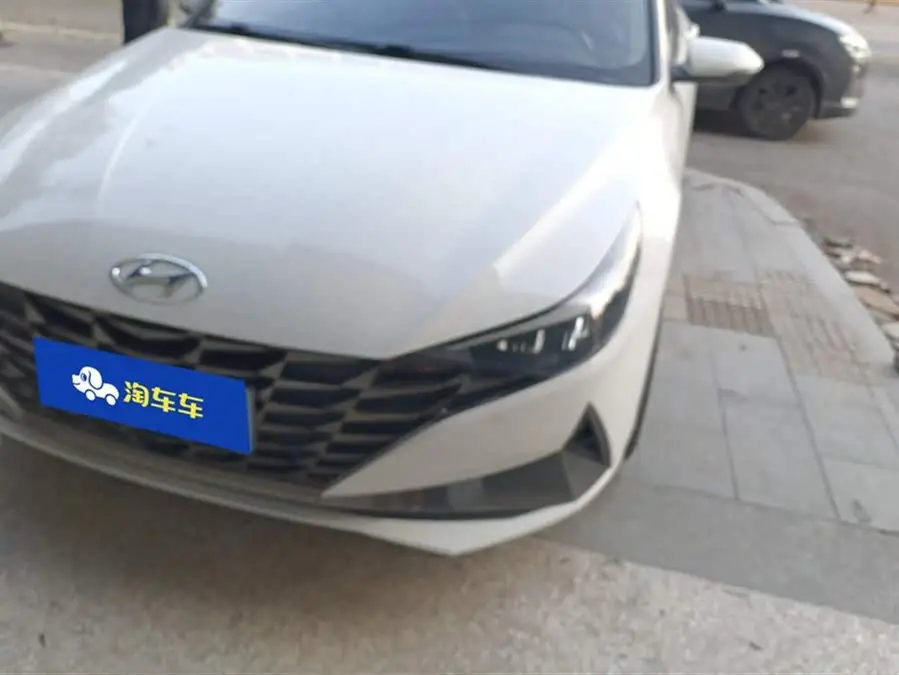 Elantra 2021 1.5L CVT LUX Edition