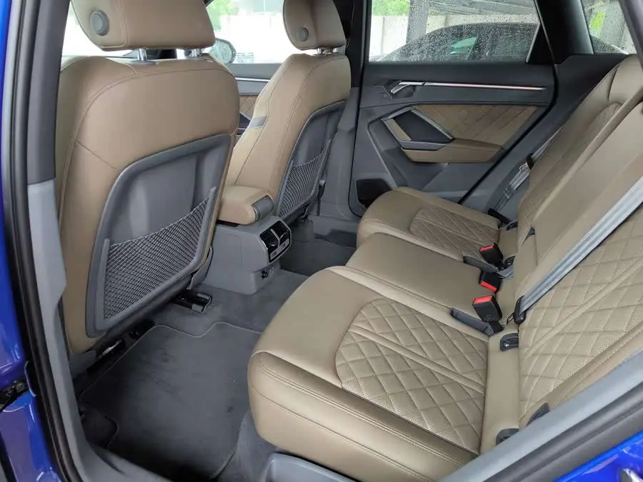 Audi Q3 2023 45 TFSI quattro Stylish Dynamic