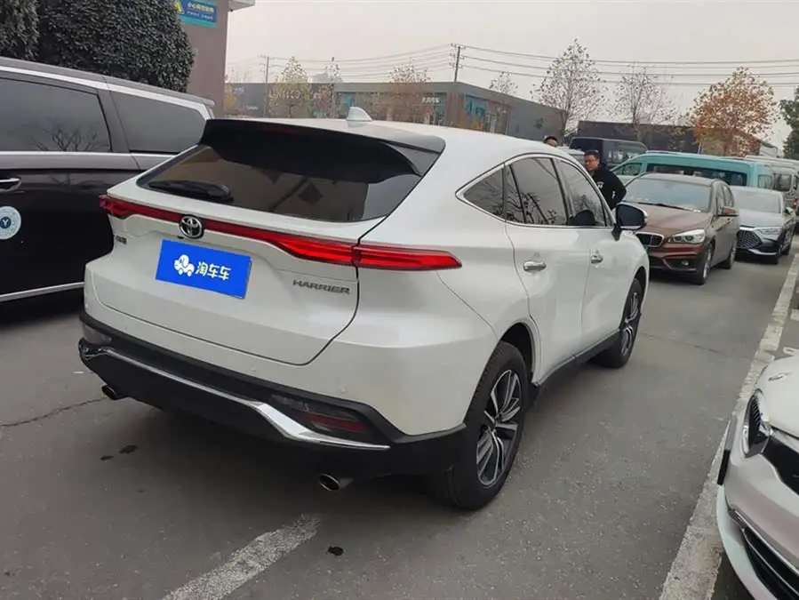 هارير 2022 2.0 لتر CVT دفع ثنائي نسخة فاخرة