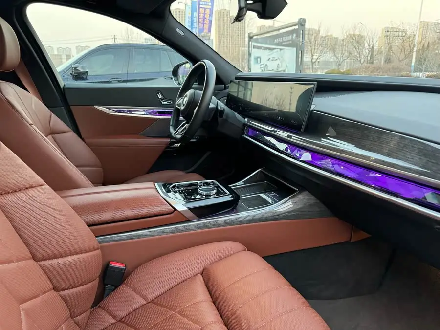 BMW i7 2023 eDrive50L M Sport Package