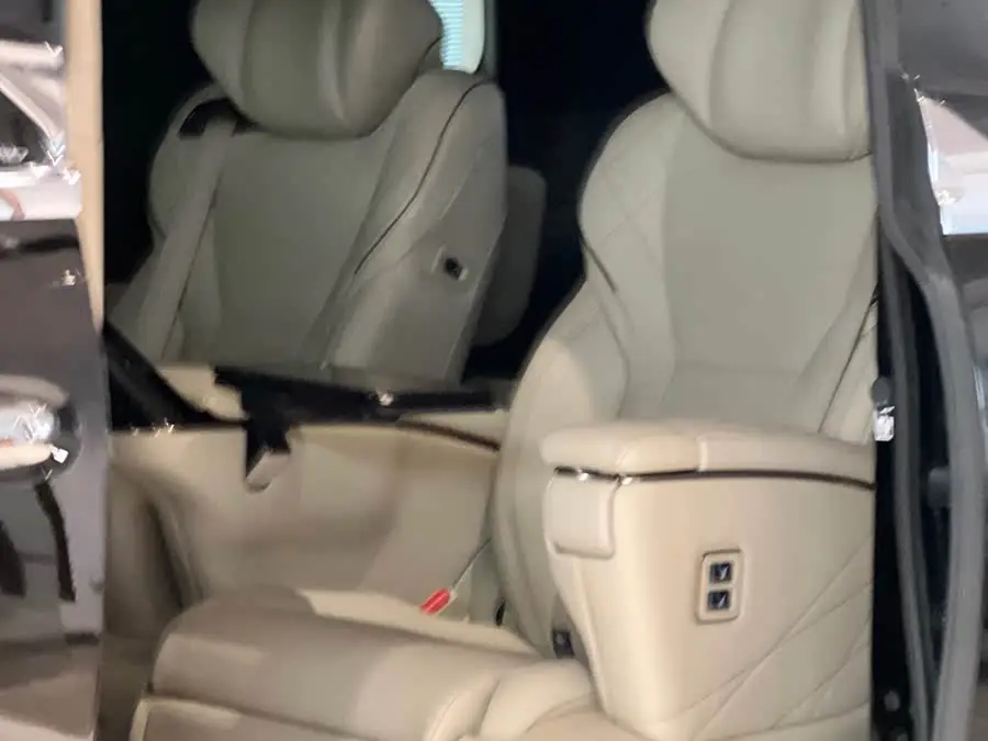 ألفارد 2024 نسخة فاخرة بمحرك مزدوج 2.5 لتر