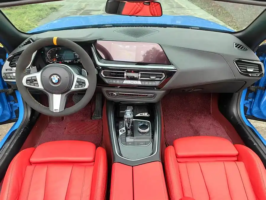 بي إم دبليو Z4 2020 sDrive 25i إصدار فضي محدود