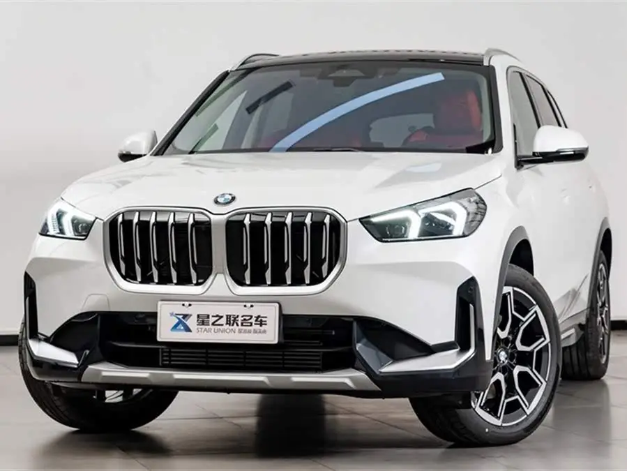 بي إم دبليو X1 2024 sDrive25Li حزمة تصميم X