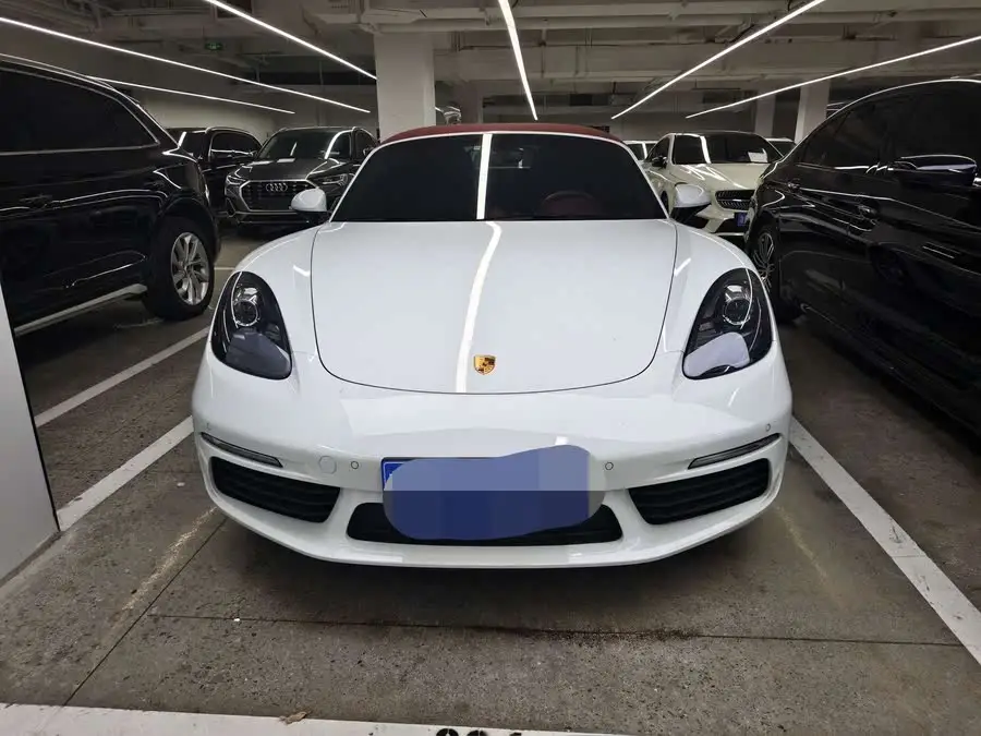 Porsche 718 2020 Model Boxster 2.0T