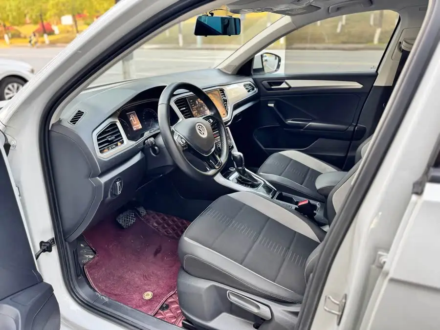 T-ROC 2021 Model 280TSI DSG Two-Wheel Drive Elite Connected Edition