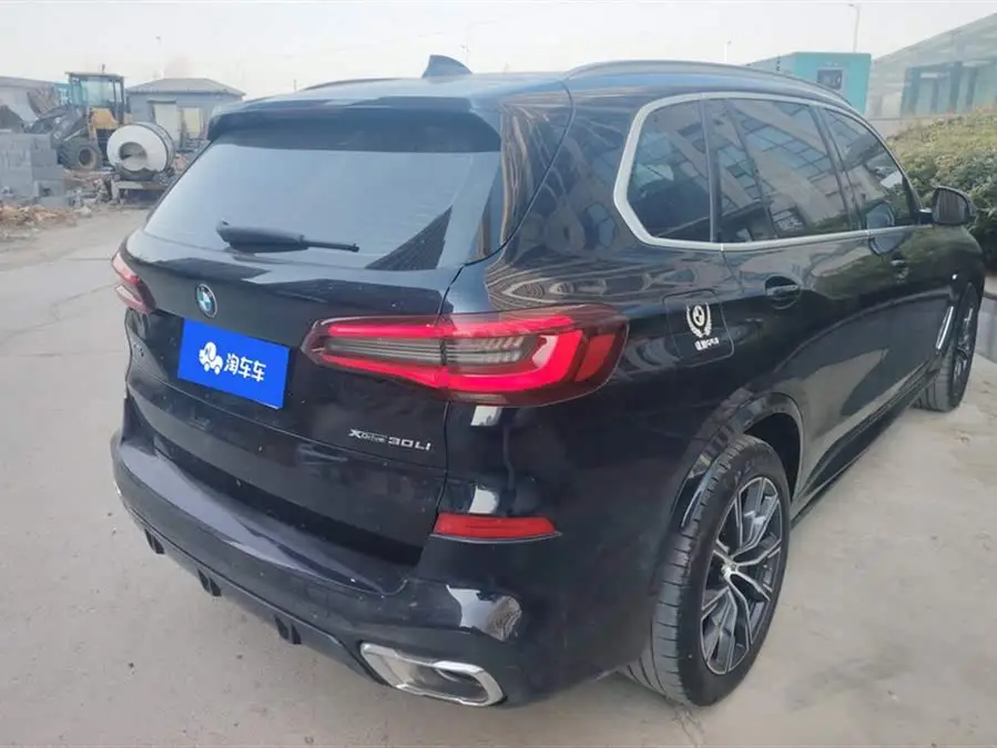 BMW X5 2022 xDrive 30Li Exclusive M Sport Package