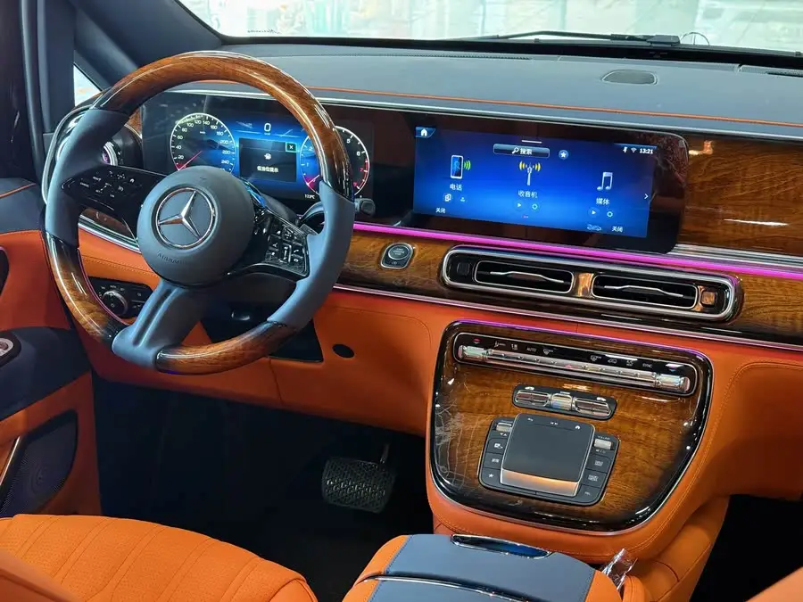 Vito 2024 2.0T Business Edition 7-seater