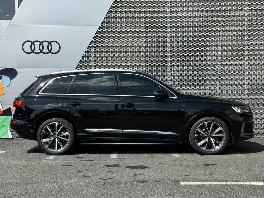 Audi Q7 2021 55 TFSI quattro S line Sport