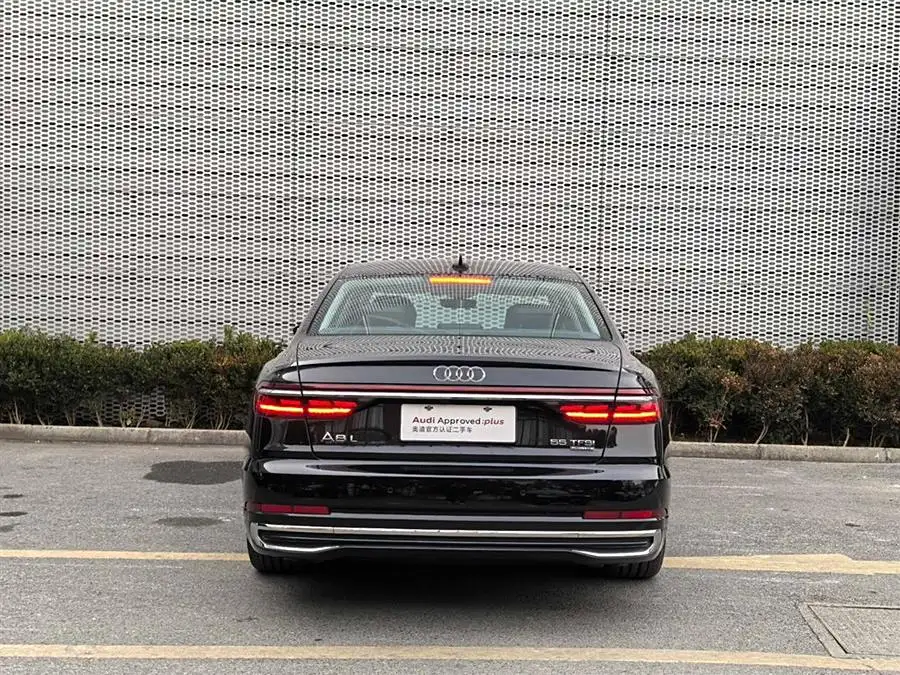 2023 Audi A8 A8L 55 TFSI quattro Flagship