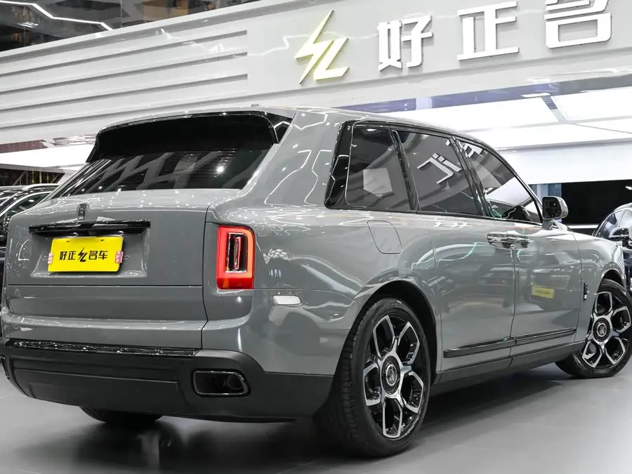 كولينان 2020 بلاك بادج