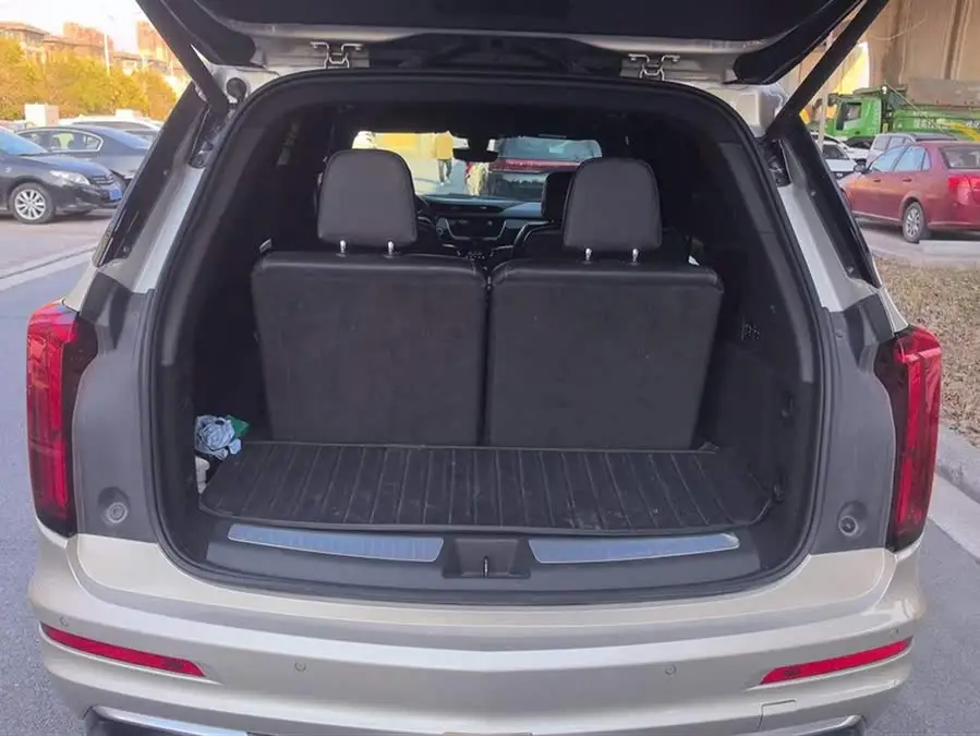 كاديلاك XT6 2022 2.0T فاخرة بنظام الدفع الرباعي لسبعة مقاعد