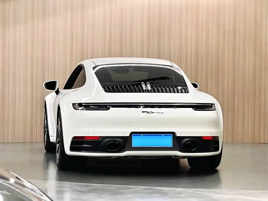 بورشه 911 2023 كاريرا 3.0T