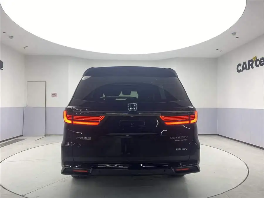 Odyssey 2024 2.0L e:HEV Sharp Edition