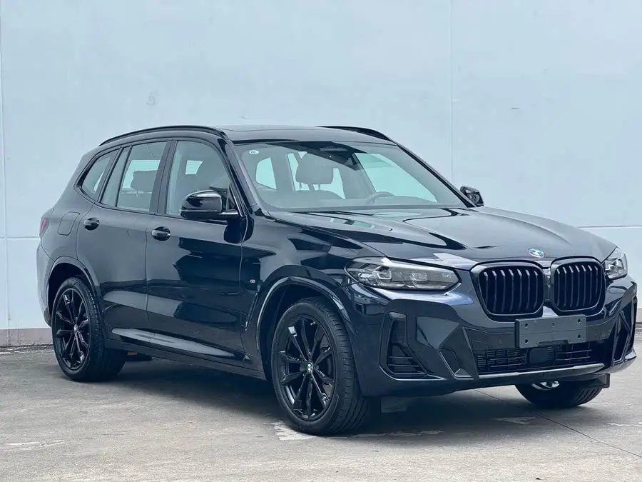 BMW X3 2023 xDrive30i Luxury M Night Package